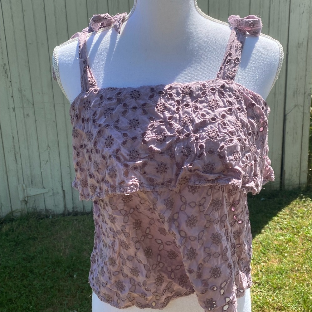 American Eagle light purple Ruffle Eyelet Tank Top